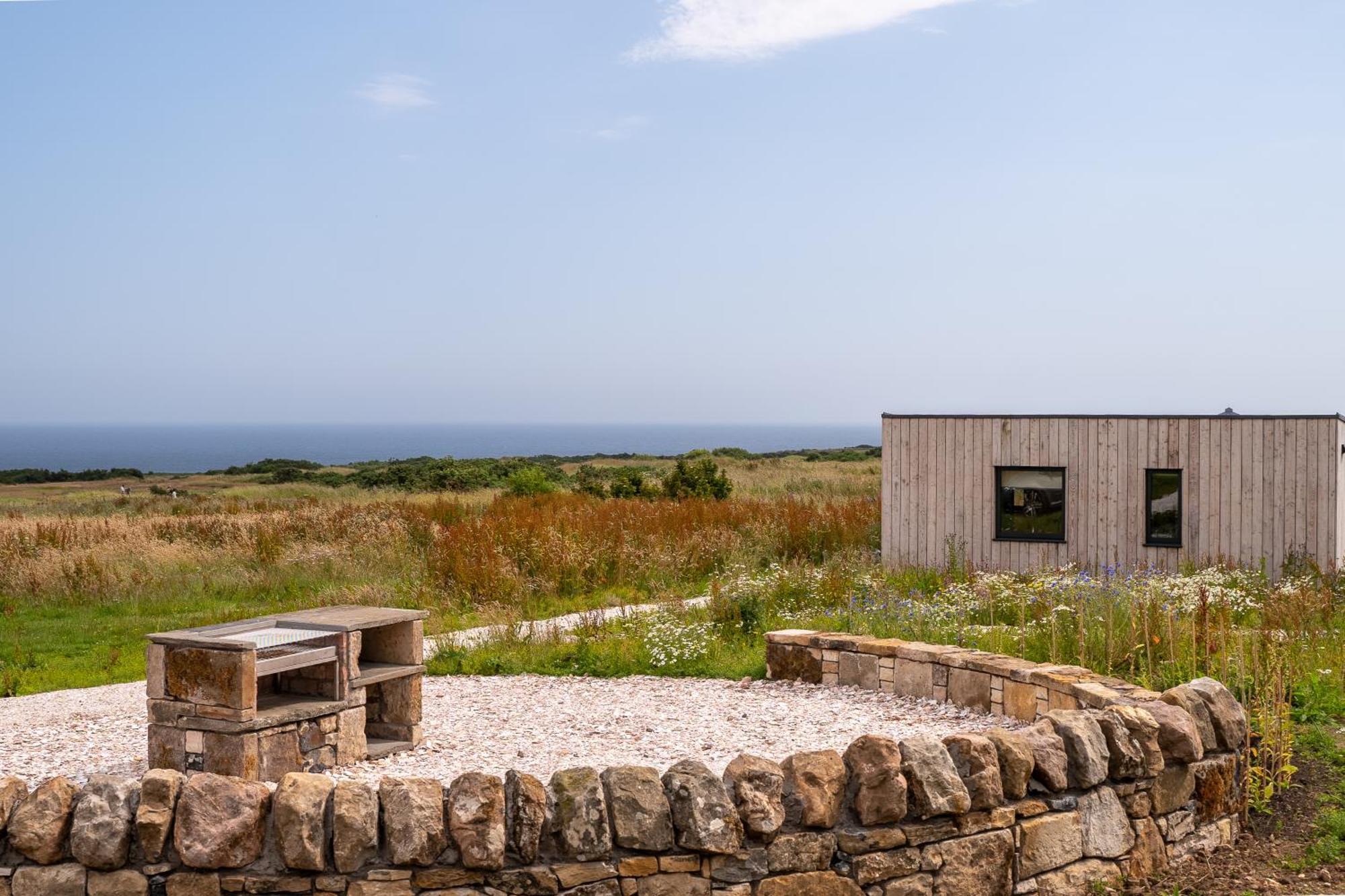 Rustic Cabins, Sea Views From Rewilded Farm With Highland Cows سانت أندروز المظهر الخارجي الصورة